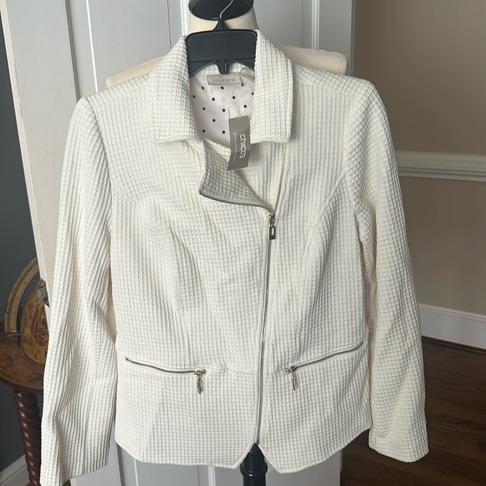 NWT- Chicos Off White Blazer, size 0